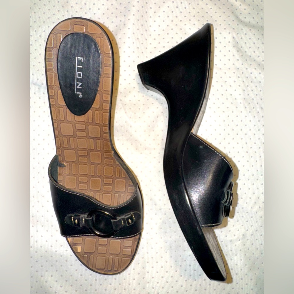 FIONI Black Leather Mules Streamlined Silhouette with Silver Ring Detail, Size 7